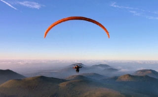 Paragliding above the volcanoes 